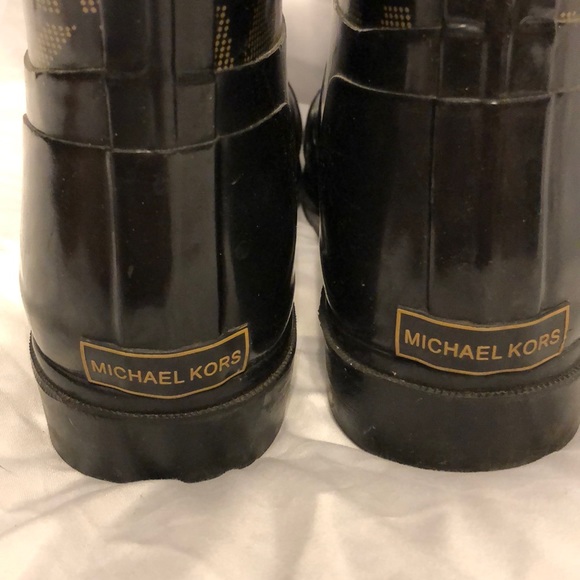 Michael Kors Rain Boots - Picture 3 of 6